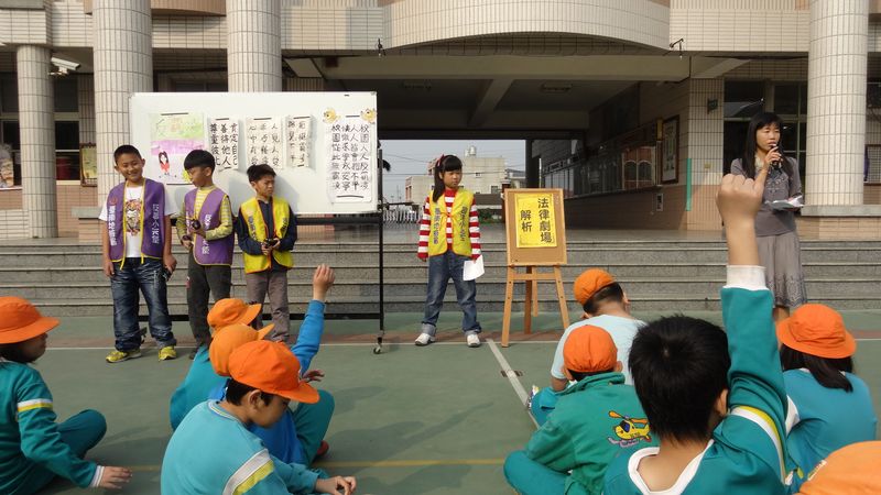 law-2014-0324-476.jpg