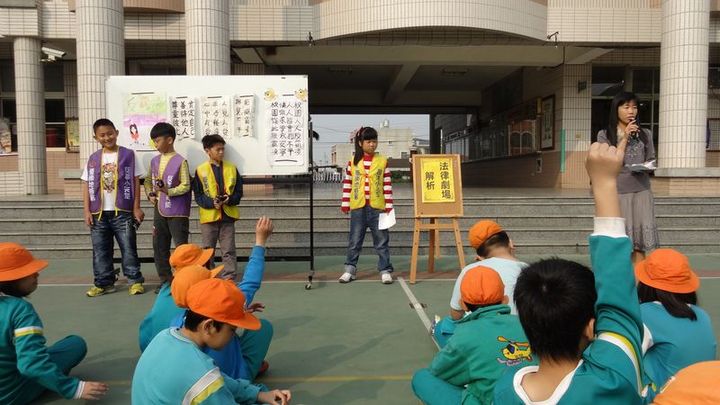 law-2014-0324-476.jpg